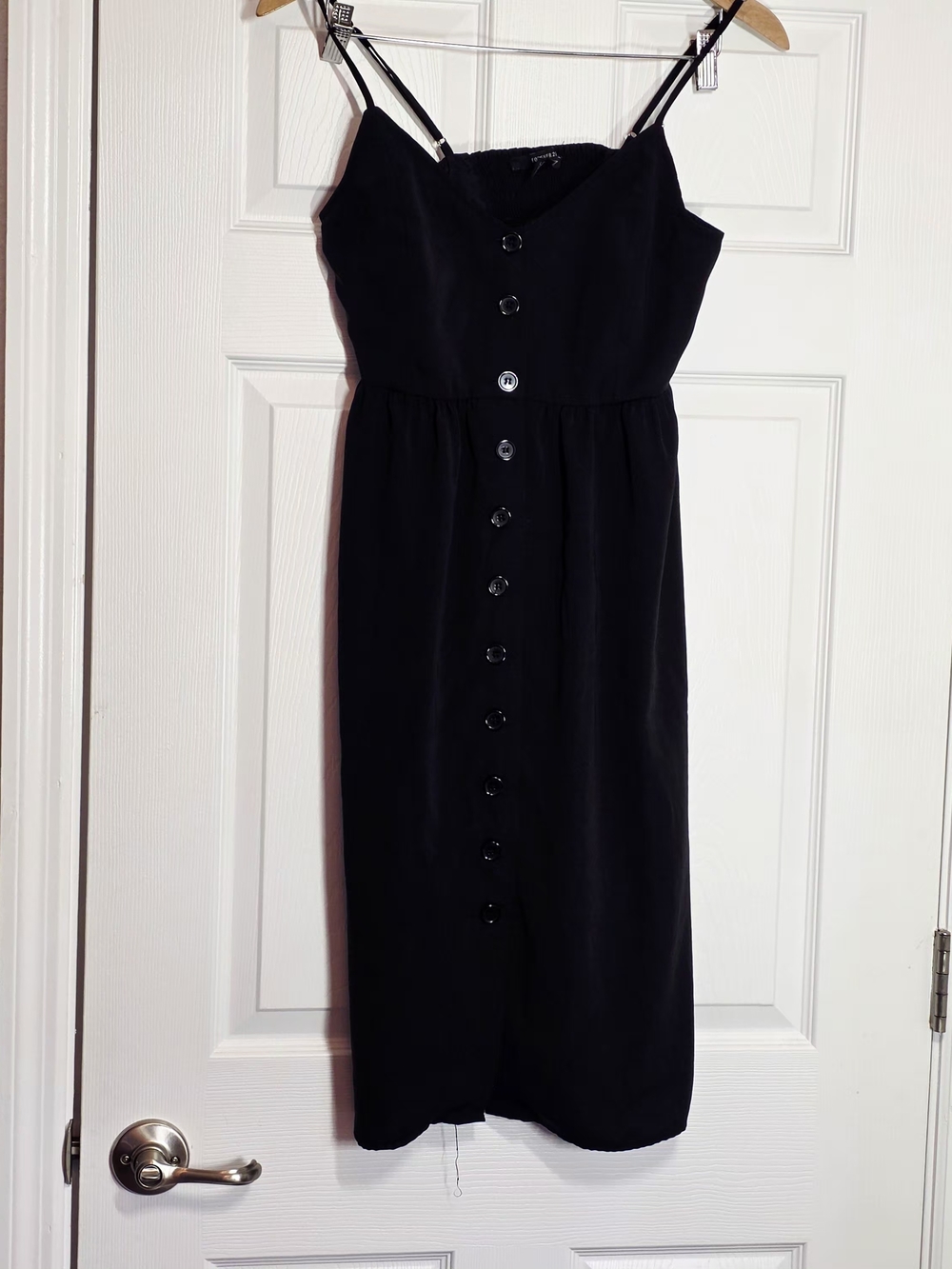 Forever 21 Women Black Button-Front Midi Sundress – Adjustable Straps Medium